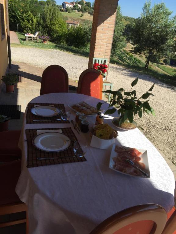 Bed and Breakfast Il Casale Di Lavinia Fabro Zewnętrze zdjęcie